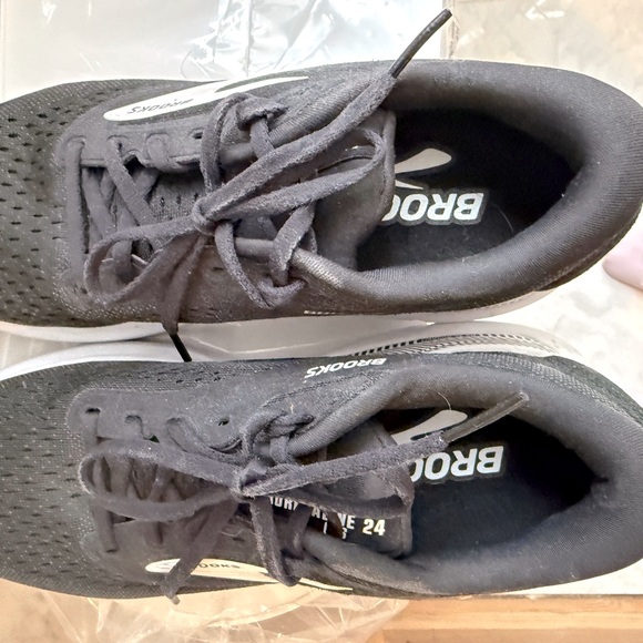 Brooks Women’s Adrenaline GTS 24 Supportive Running Shoe size 8.5 EUC - Picture 8 of 10